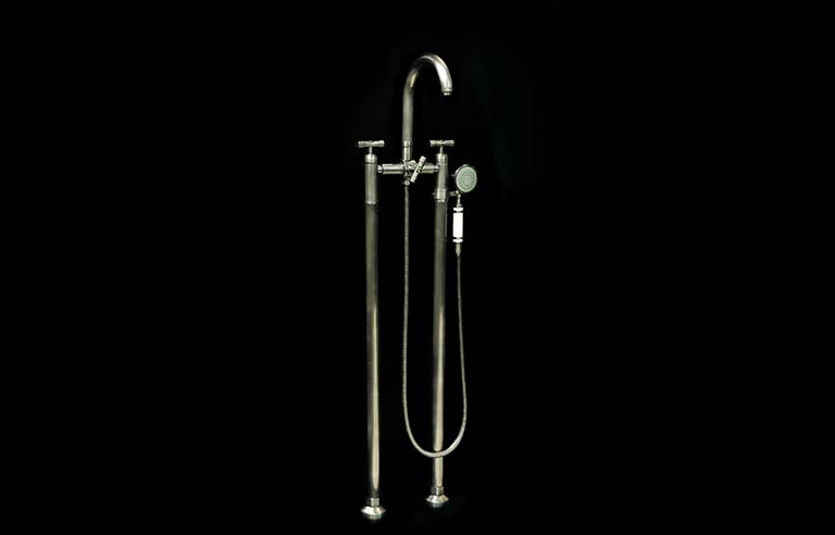 Pedestal de bañera con transferencia